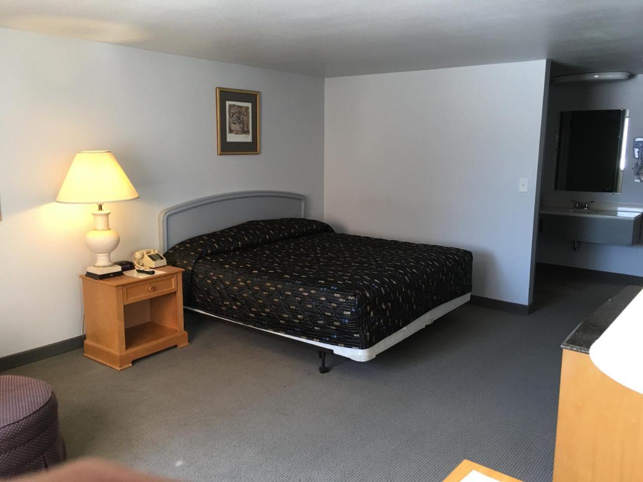 Americas Value Hotel